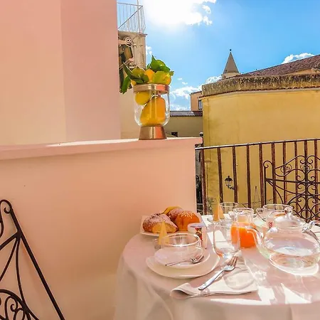 Pensionat Diecisedici Amalfi