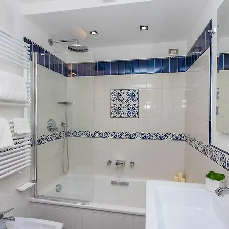 Guest house Diecisedici Amalfi