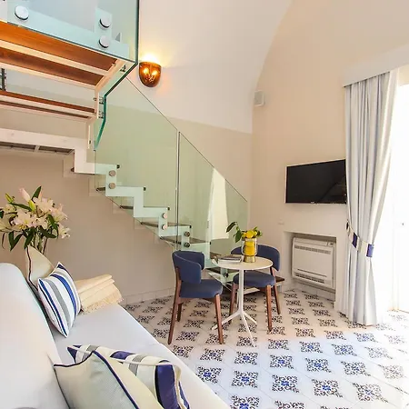 Diecisedici Guest house Amalfi