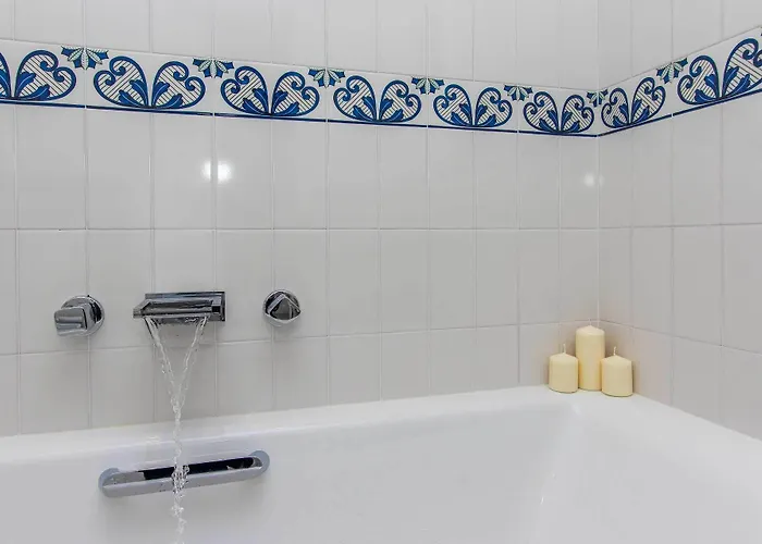 Diecisedici Casa de hóspedes 4*